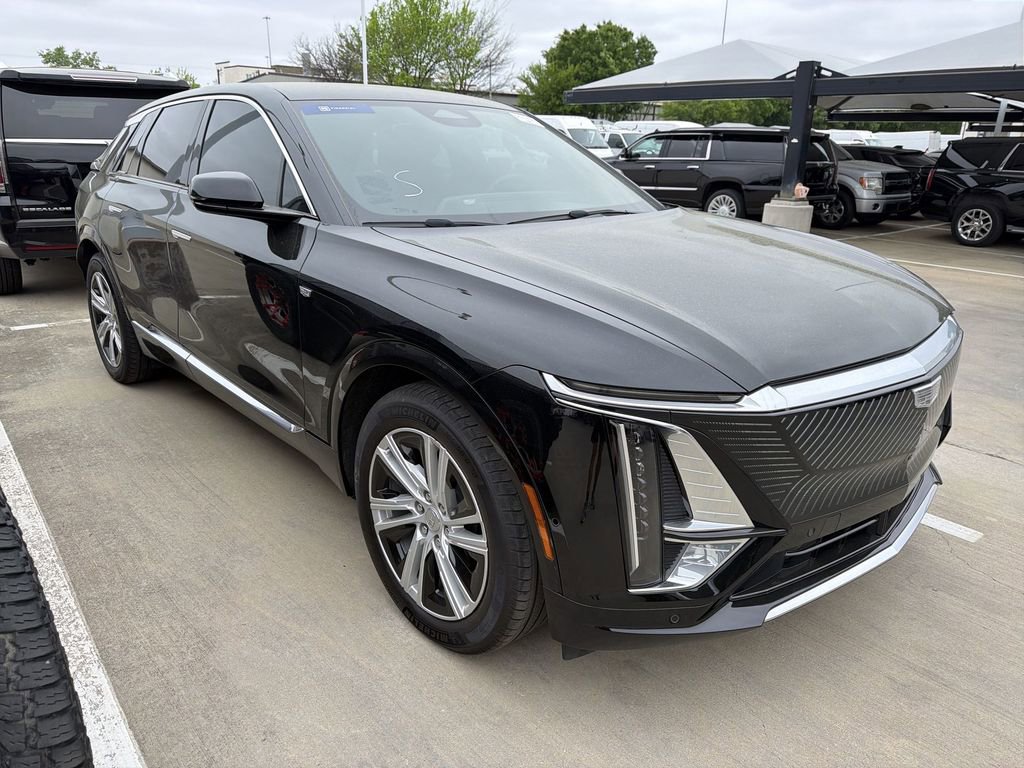 Used 2024 Cadillac Lyriq Tech w/ Driver Assist Package image 2