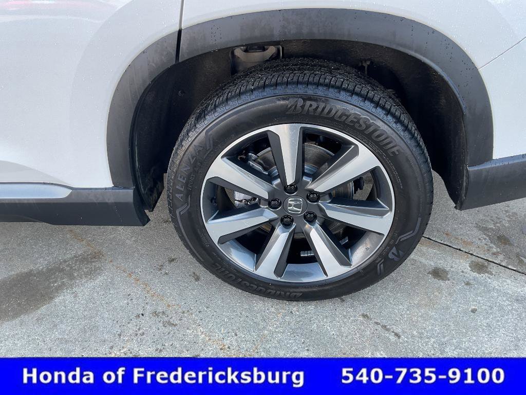 Certified 2025 Honda Pilot Elite image 11
