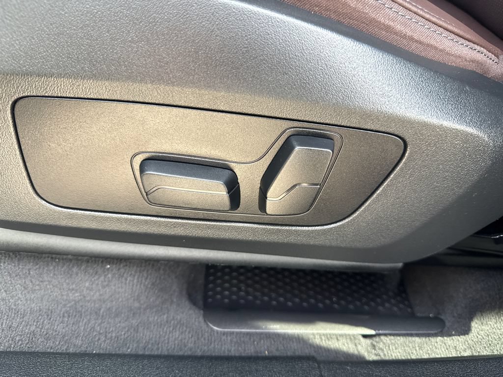 Used 2023 BMW X1 xDrive28i AWD/4WD image 23