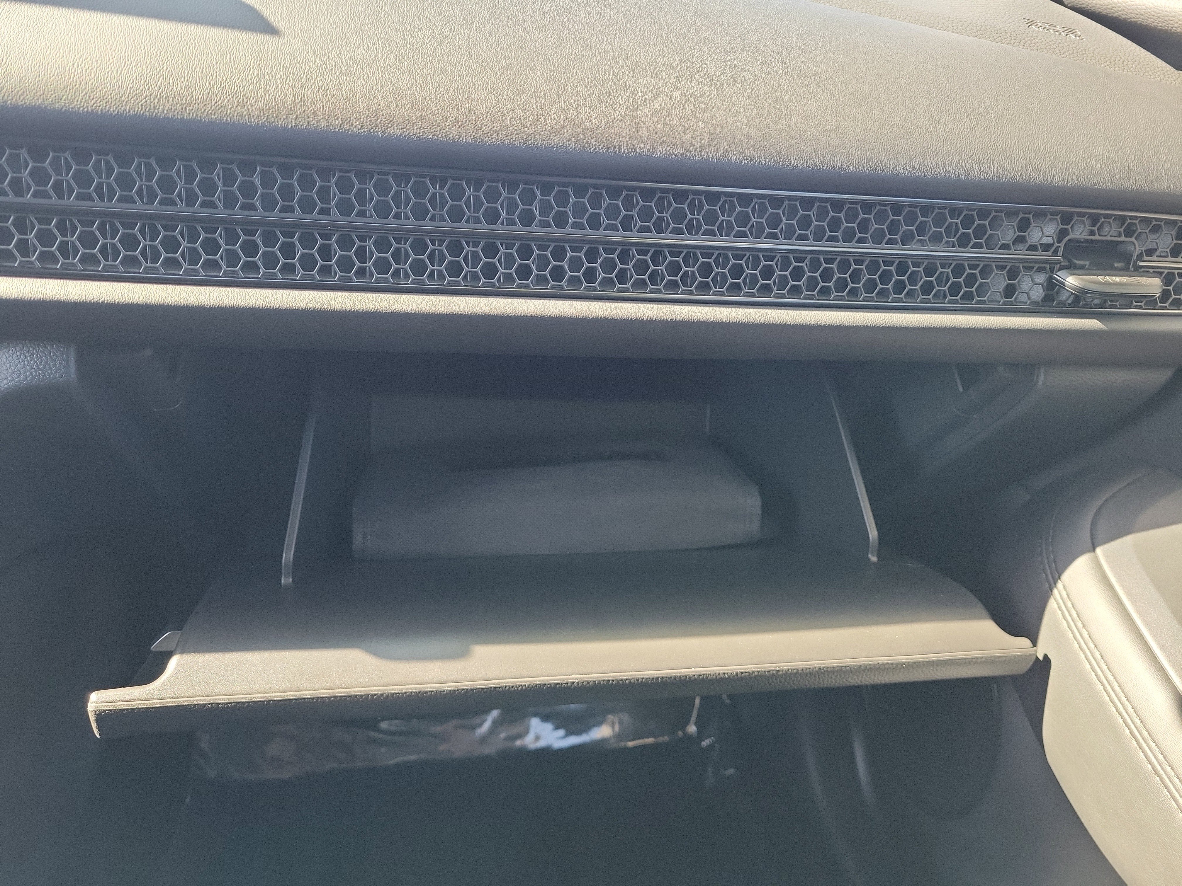 Used 2026 Honda HR-V LX image 32