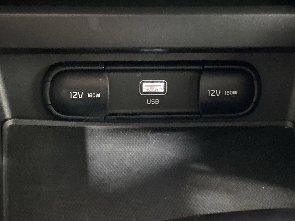 Used 2024 Kia Soul LX w/ Option Group 015 image 17