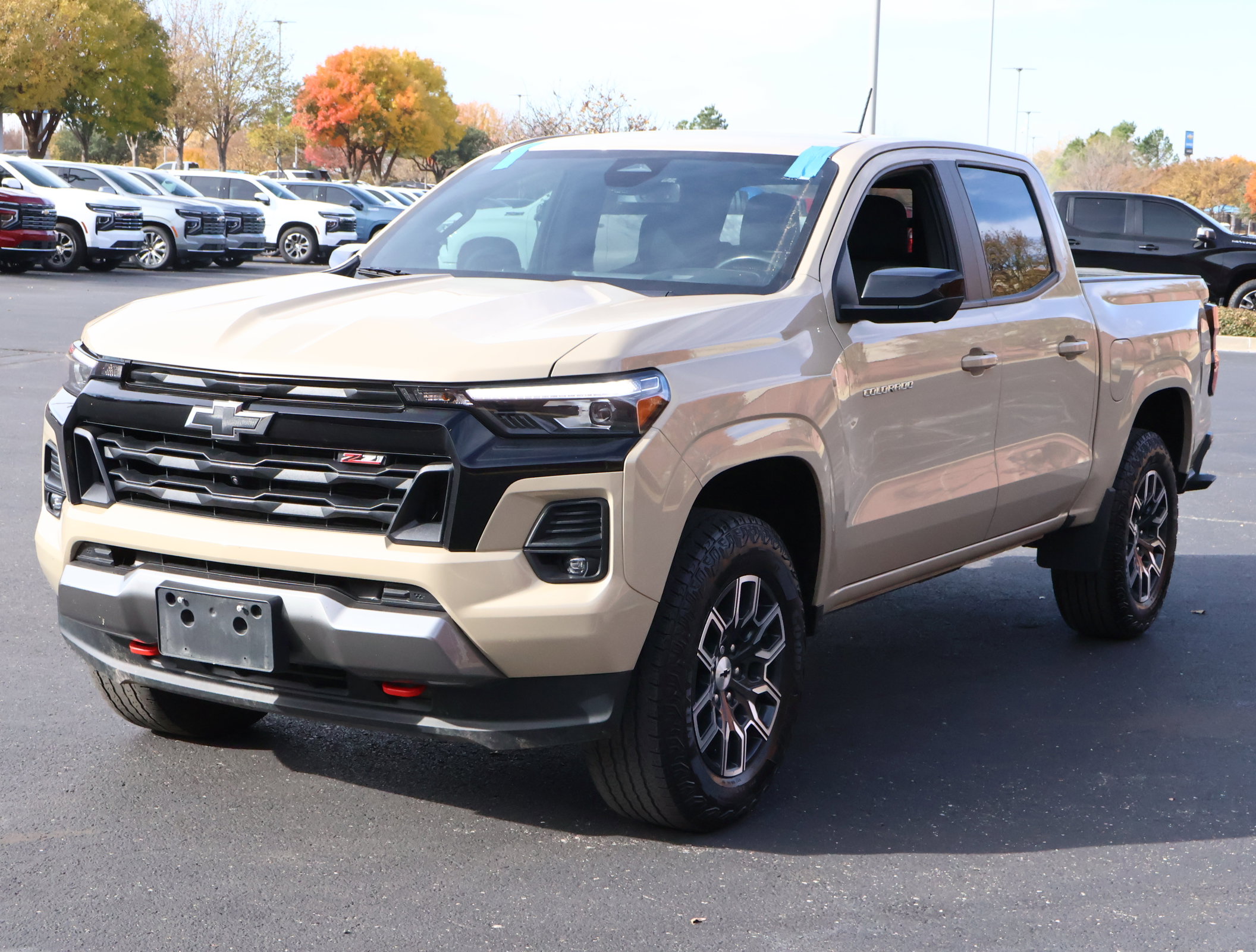 Used 2024 Chevrolet Colorado Z71 w/ Z71 Convenience Package 2 image 28