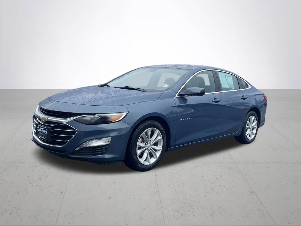 Used 2024 Chevrolet Malibu LT image 2