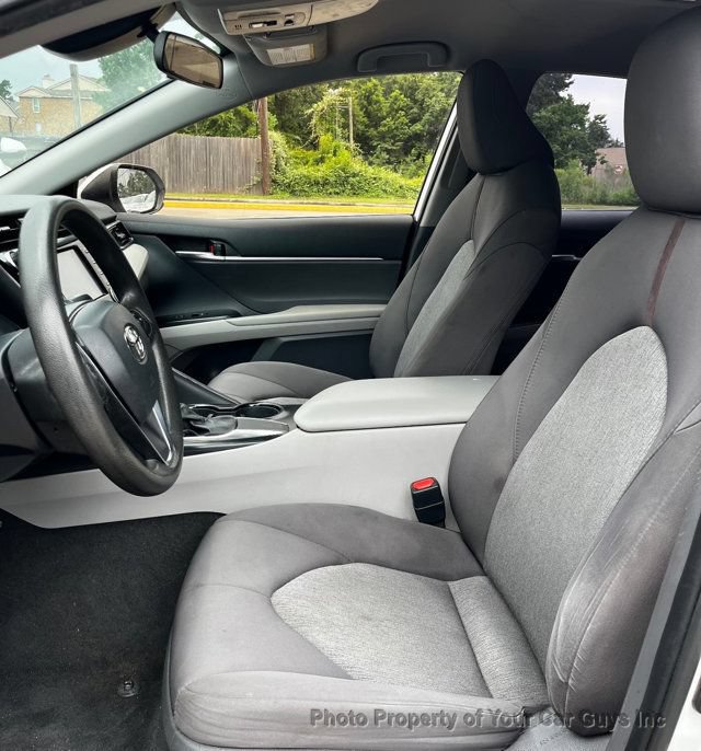 Used 2020 Toyota Camry LE FWD image 14