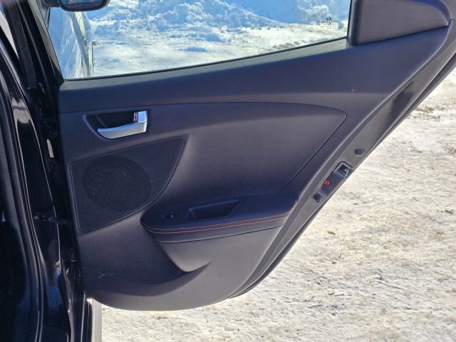 Used 2016 Hyundai Veloster Turbo image 12