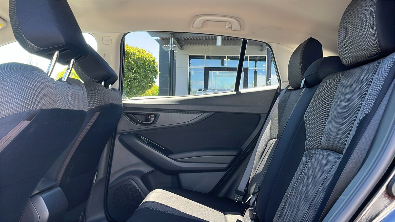 Used 2018 Subaru Crosstrek 2.0i AWD/4WD image 21