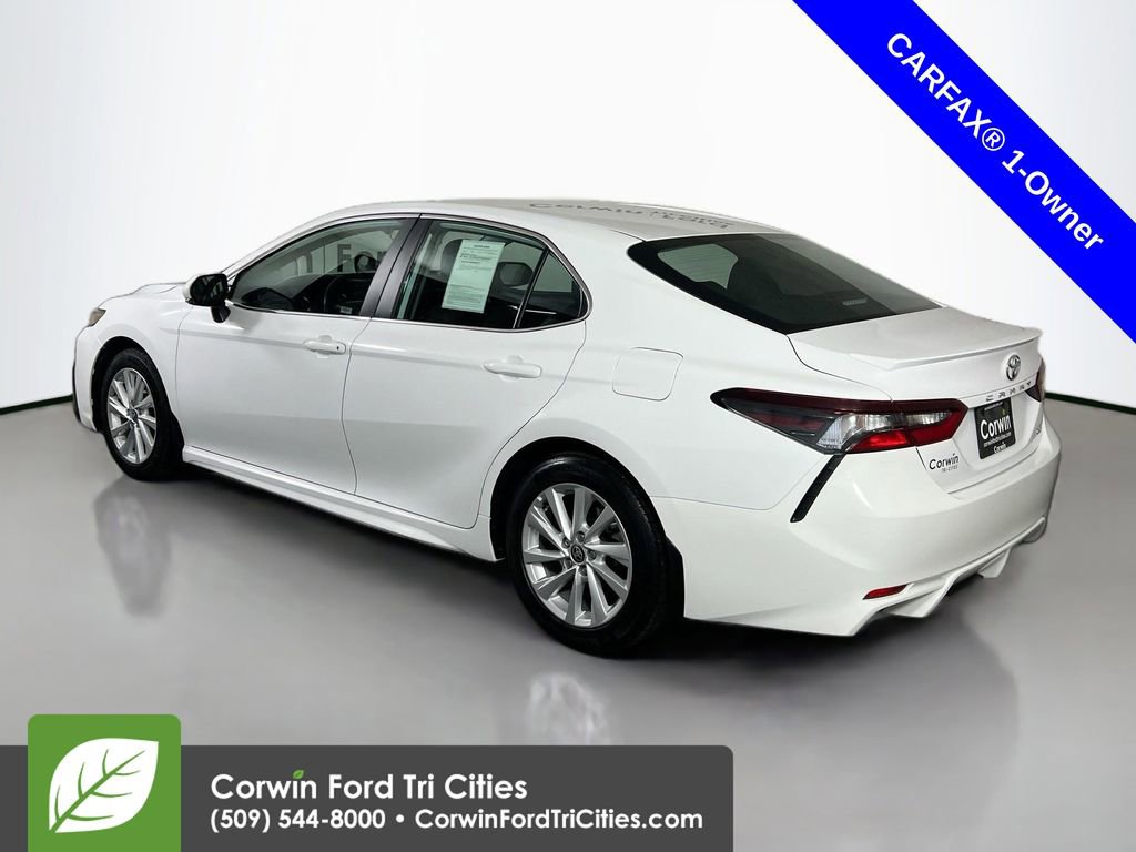 Used 2024 Toyota Camry SE FWD image 11