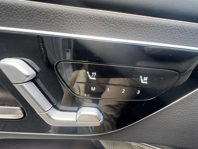 Used 2025 Mercedes-Benz CLE 450 4MATIC Coupe image 6