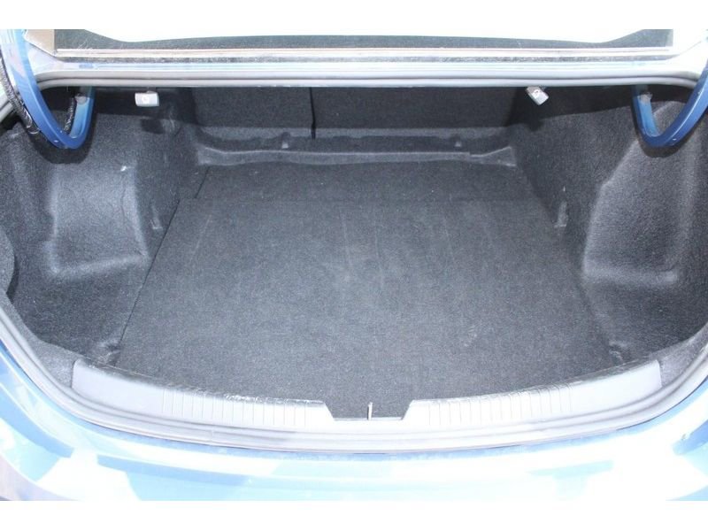 Used 2025 Chevrolet Malibu LT FWD image 7