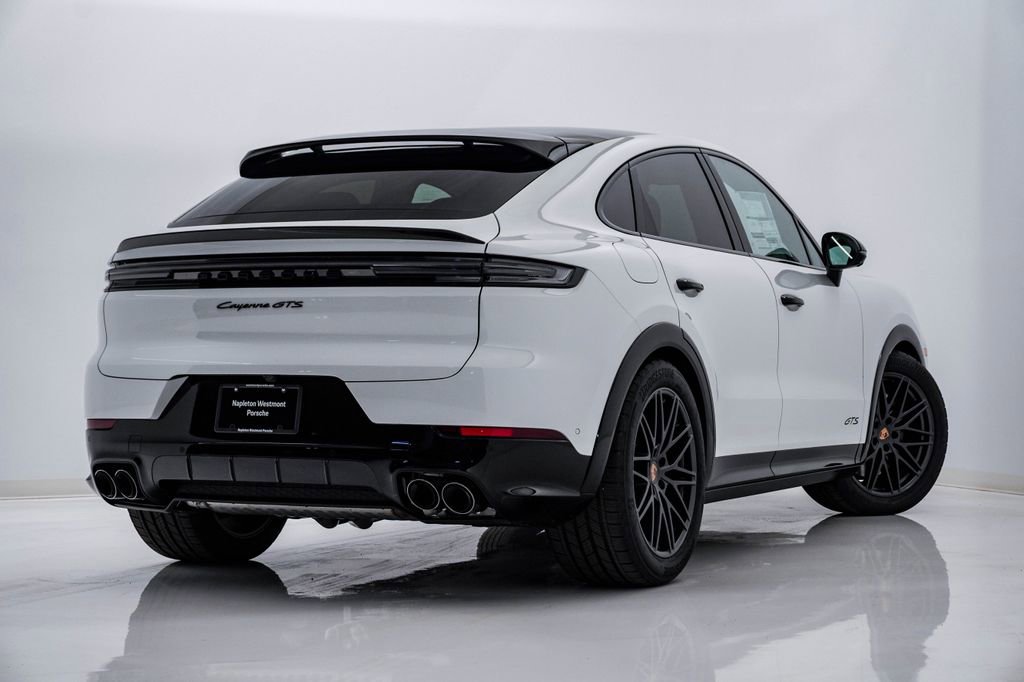 New 2026 Porsche Cayenne GTS image 11