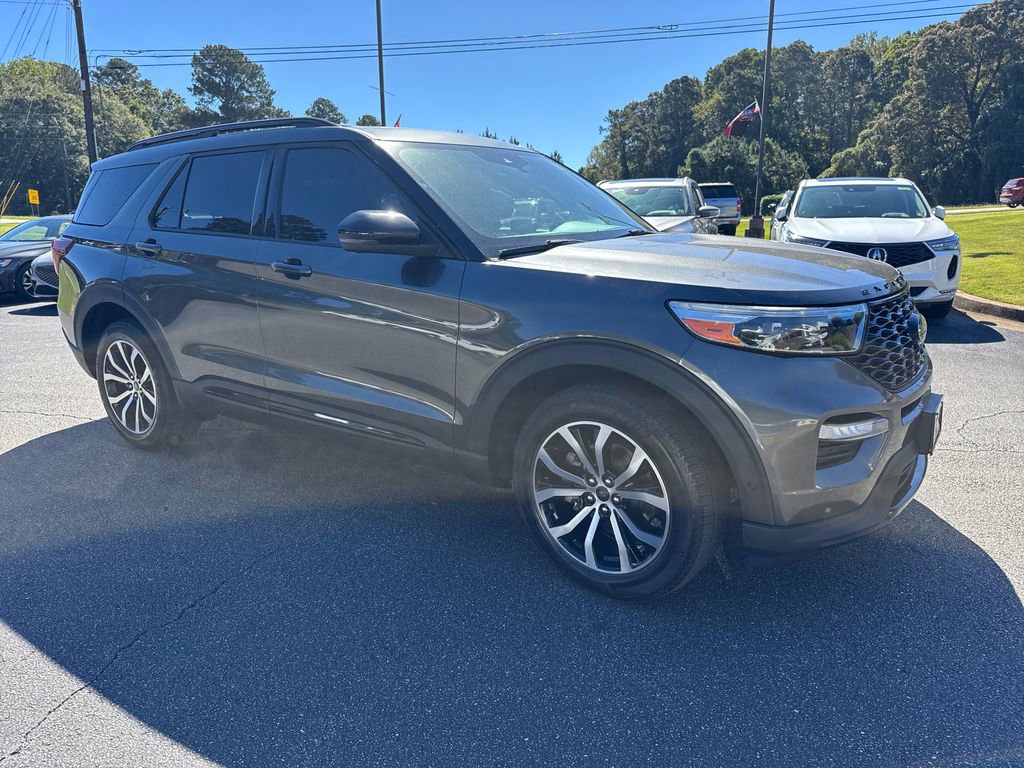 Used 2020 Ford Explorer ST w/ Premium Technology Package image 9