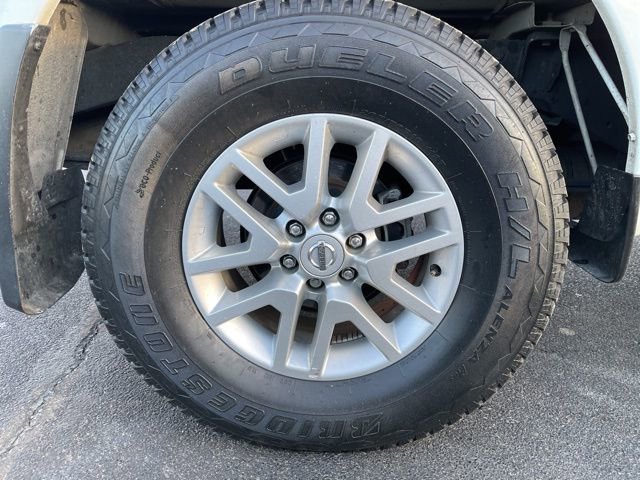 Used 2020 Nissan Frontier SV image 9