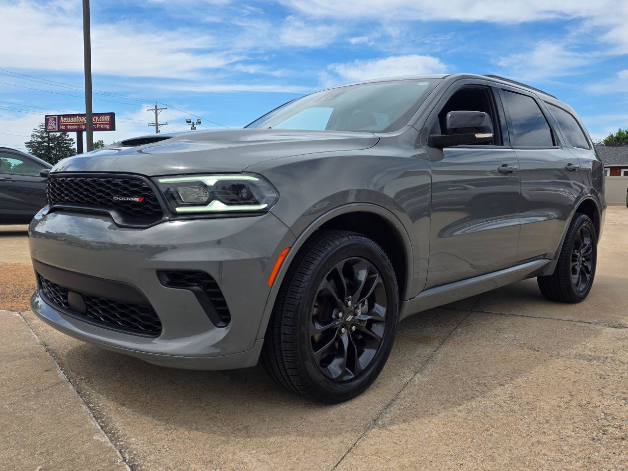 Used 2024 Dodge Durango GT AWD/4WD image 2
