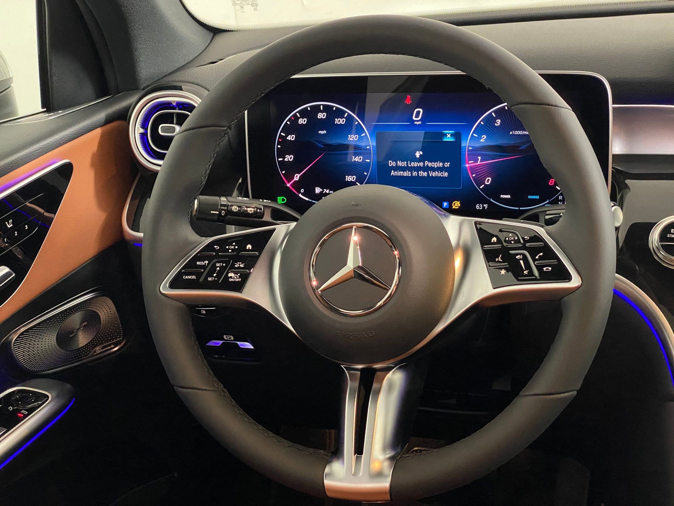 Used 2026 Mercedes-Benz GLC 300 4MATIC image 16