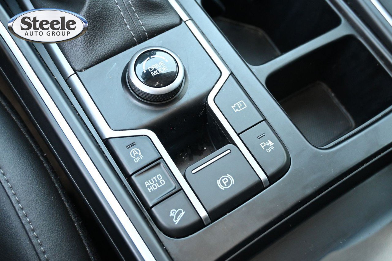 Used 2023 Kia Sorento EX w/ Panoramic Sunroof Package FWD image 16