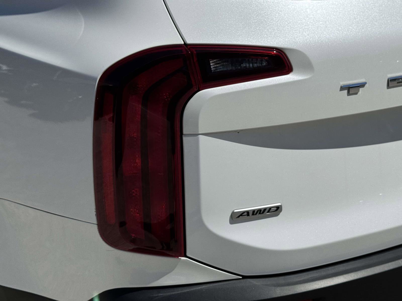 Used 2020 Kia Telluride LX AWD/4WD image 8