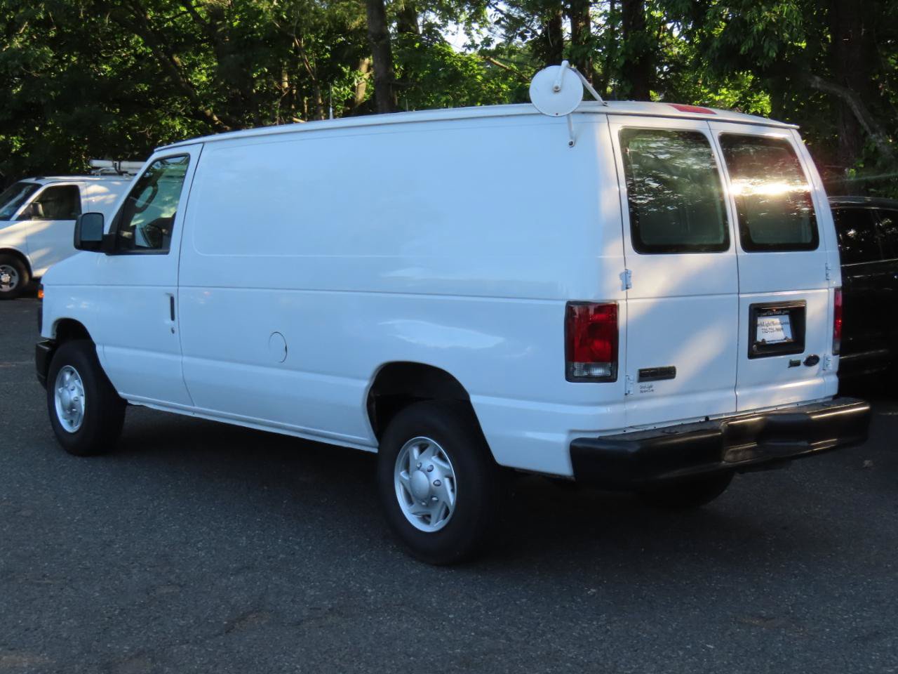 Used 2013 Ford E-250 and Econoline 250 RWD image 2