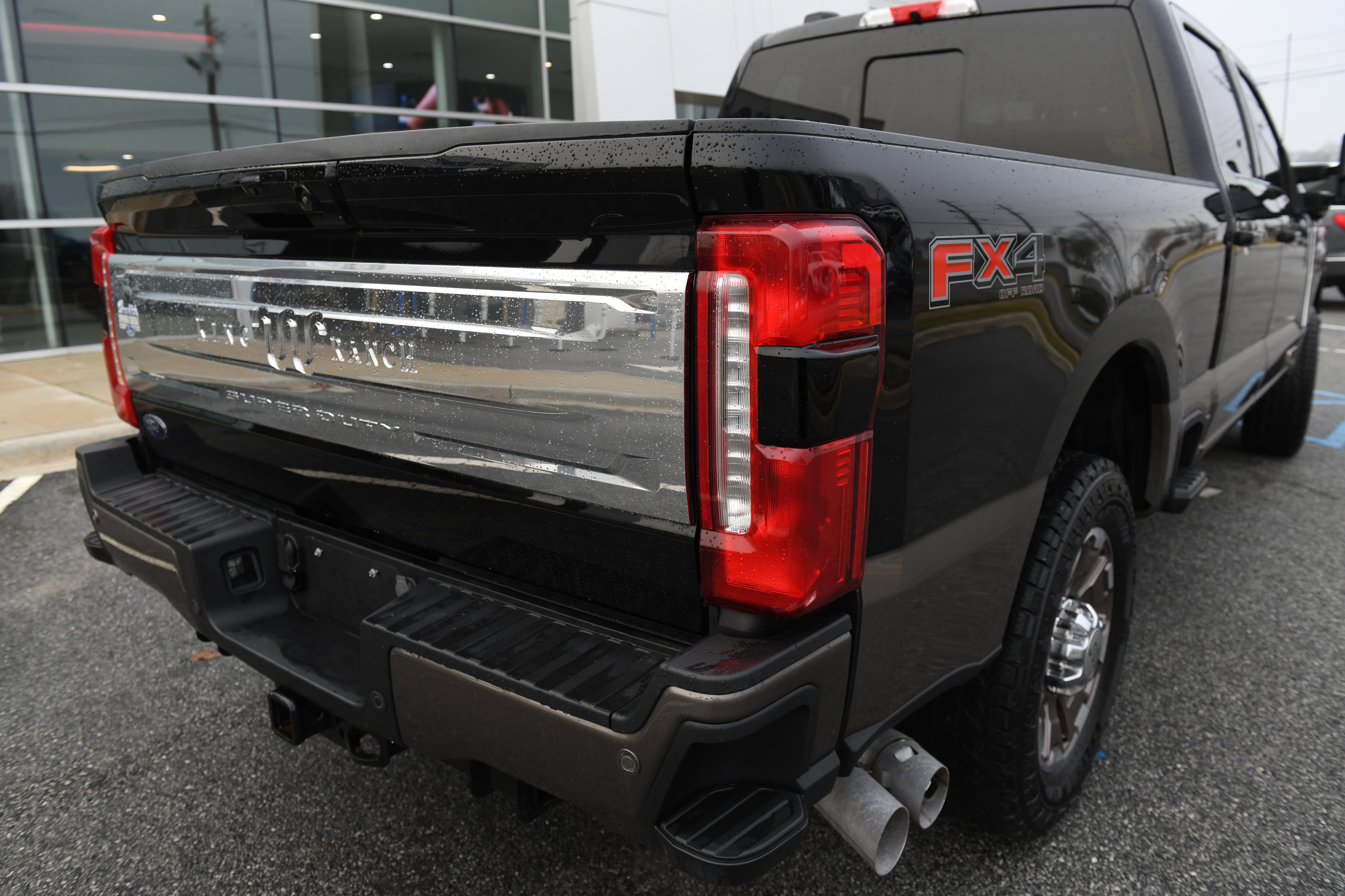 Used 2023 Ford F250 King Ranch image 15