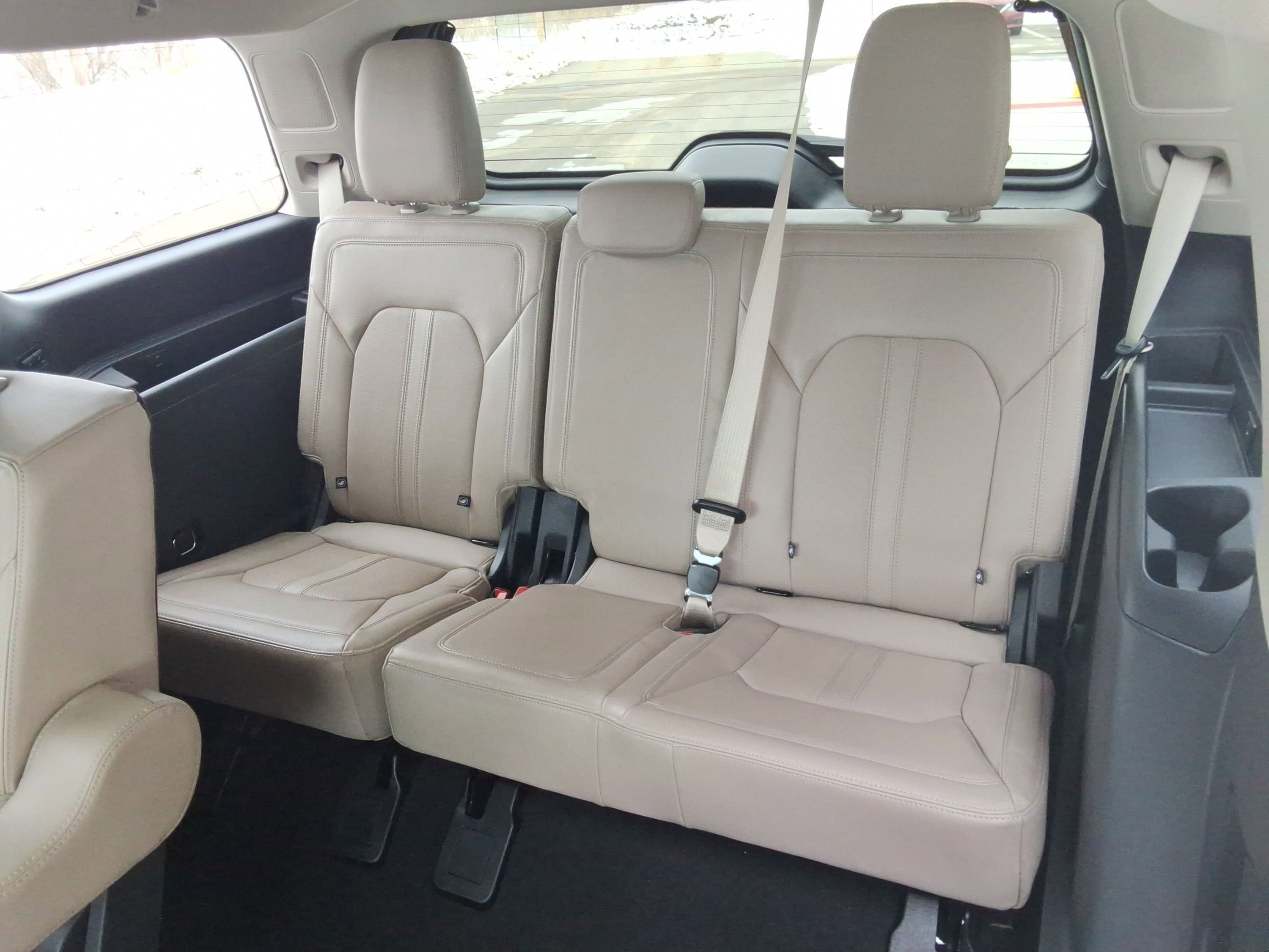 Used 2024 Ford Expedition Limited image 31