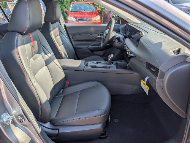 New 2026 Nissan Sentra SR w/ SR Premium Package FWD image 7