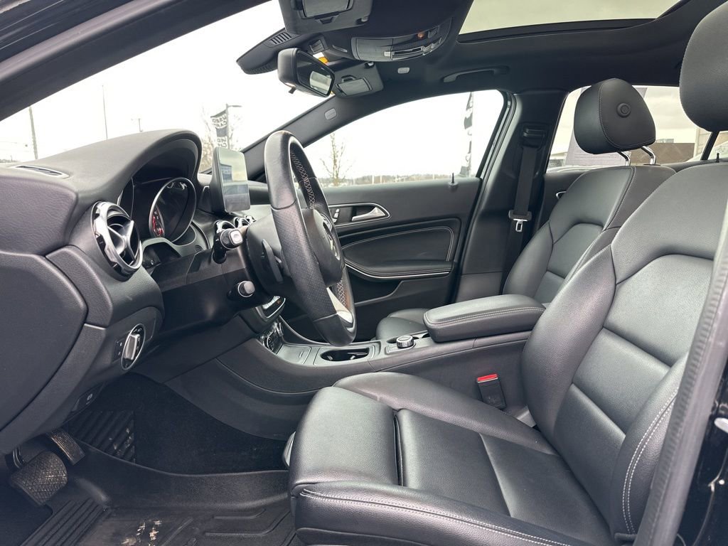 Used 2018 Mercedes-Benz GLA 250 4MATIC image 41