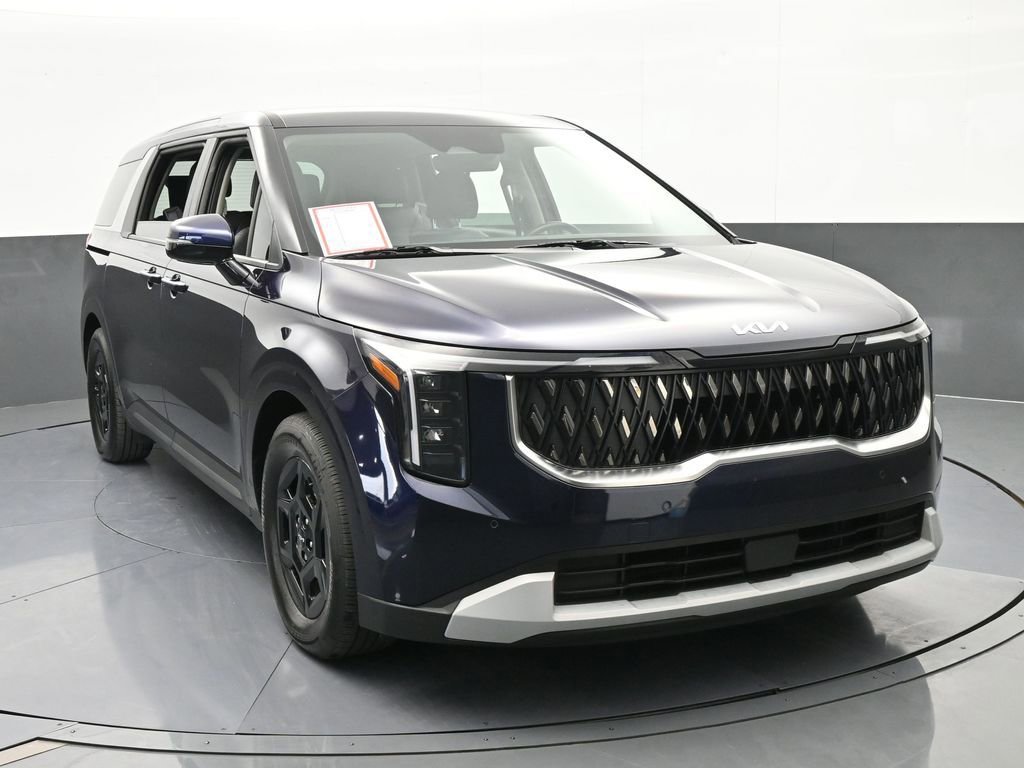 Used 2025 Kia Carnival image 9