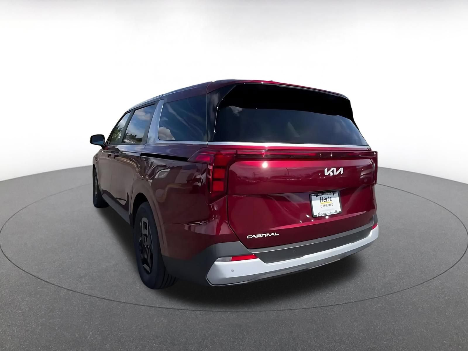 Used 2026 Kia Carnival FWD image 10