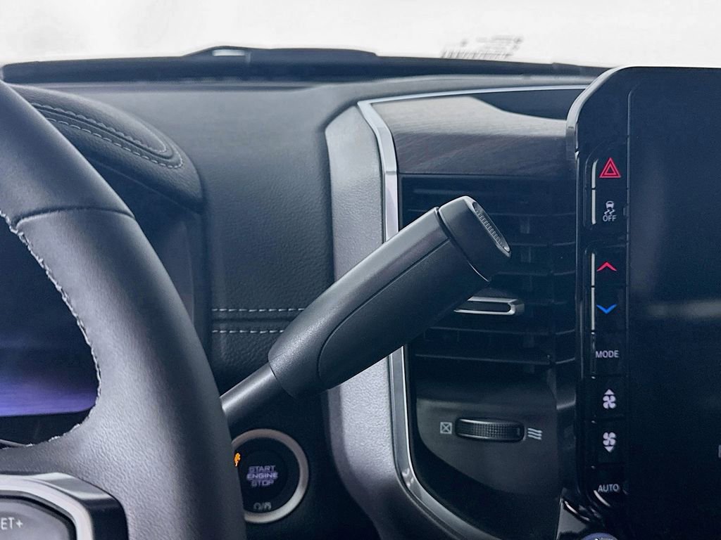 New 2026 RAM 2500 Laramie AWD/4WD image 12