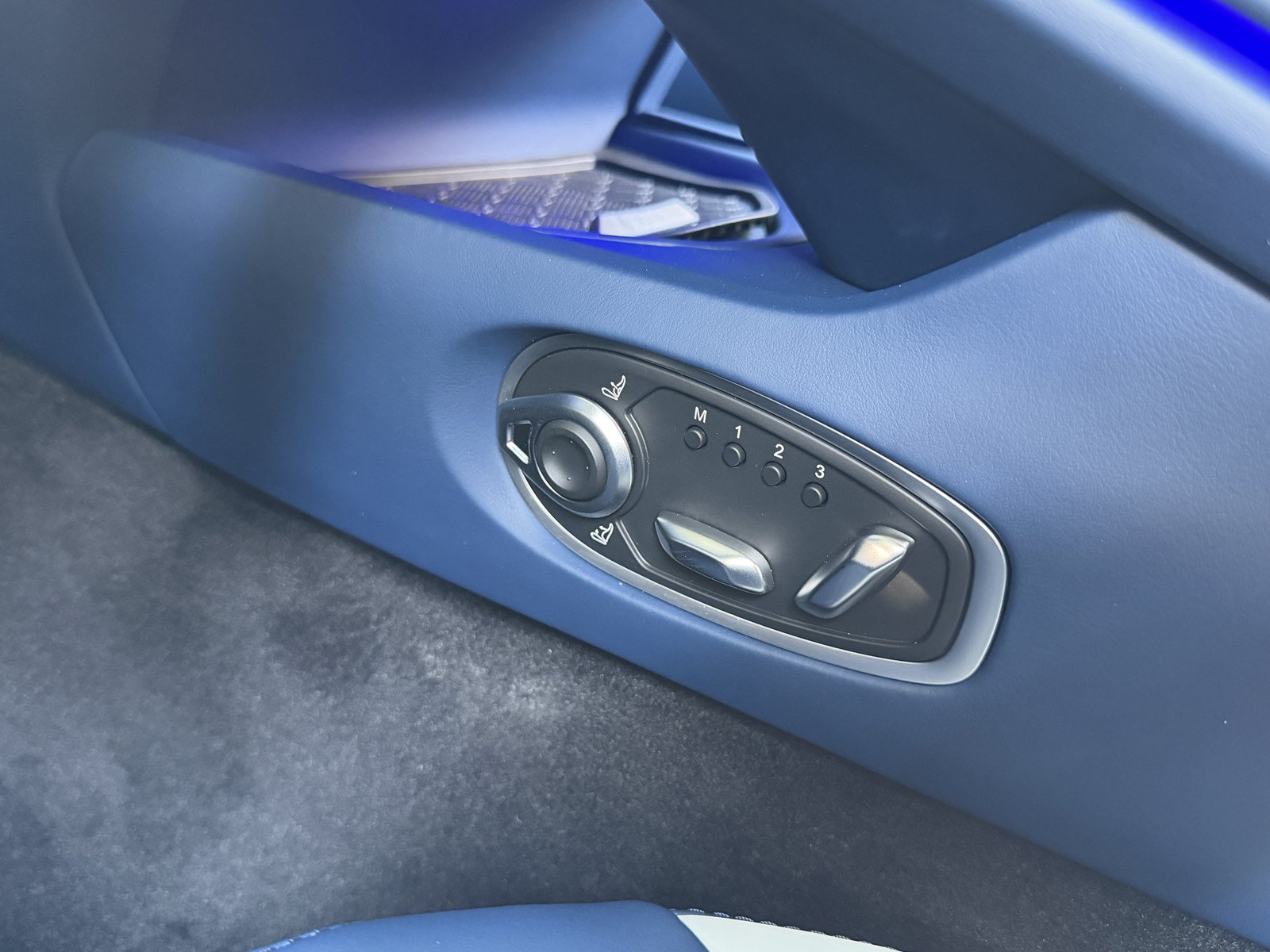 New 2026 Aston Martin DB12 Convertible RWD image 33