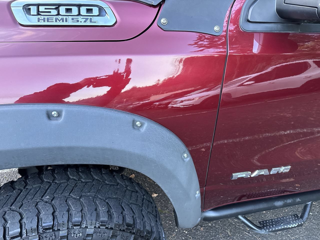 Used 2019 RAM 1500 Laramie AWD/4WD image 13