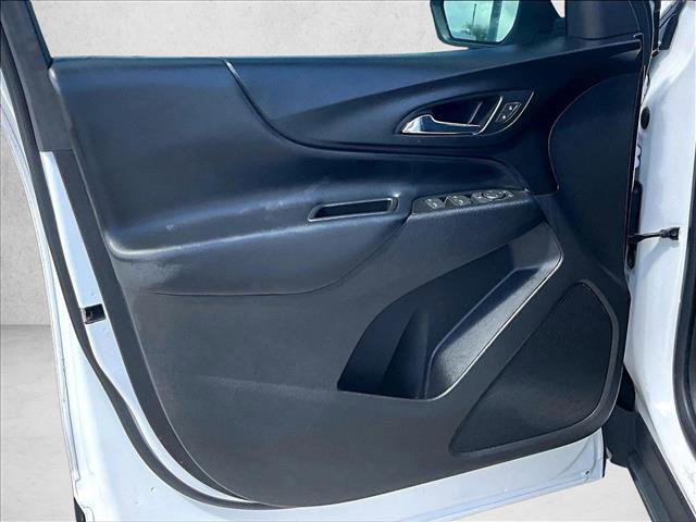Used 2022 Chevrolet Equinox LT FWD image 17