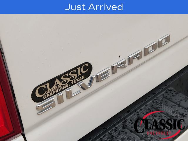 Used 2024 Chevrolet Silverado 2500 High Country w/ Technology Package AWD/4WD image 12