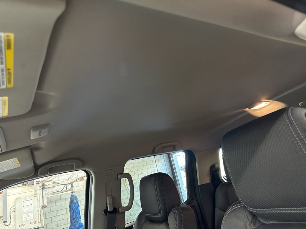 Certified 2025 Nissan Frontier SV image 43