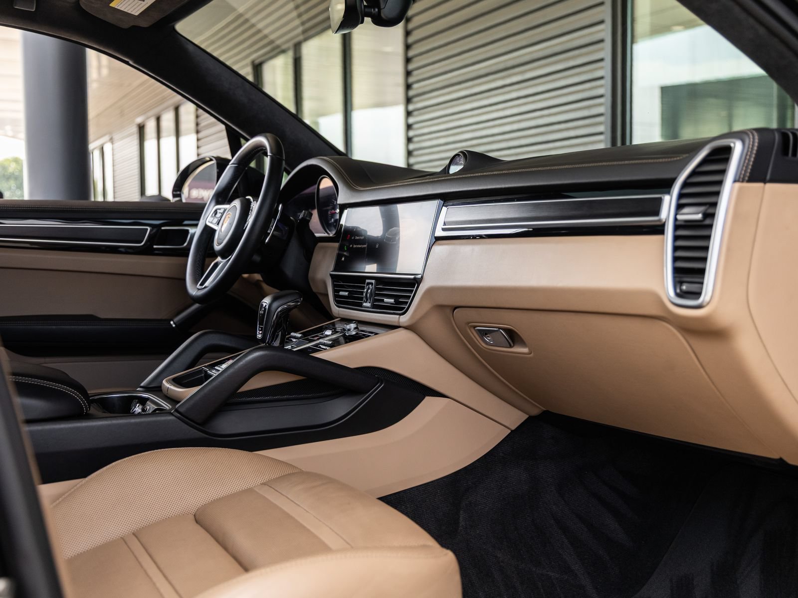 Certified 2023 Porsche Cayenne GTS AWD/4WD image 46