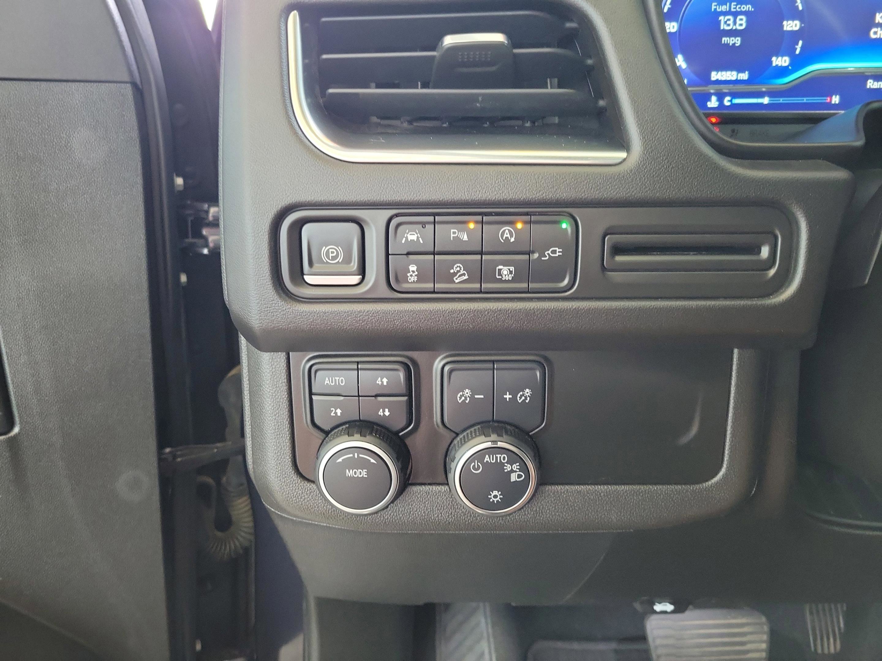 Used 2022 Chevrolet Tahoe Z71 w/ Luxury Package image 22