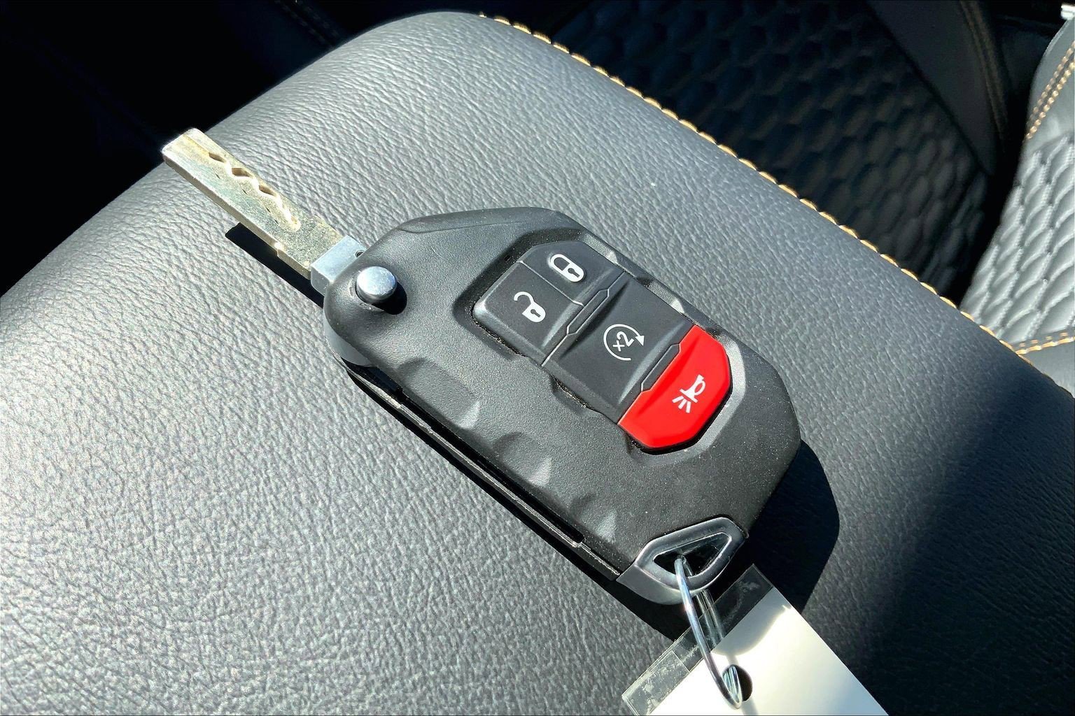 Used 2025 Jeep Wrangler Sahara w/ Safety Group image 12