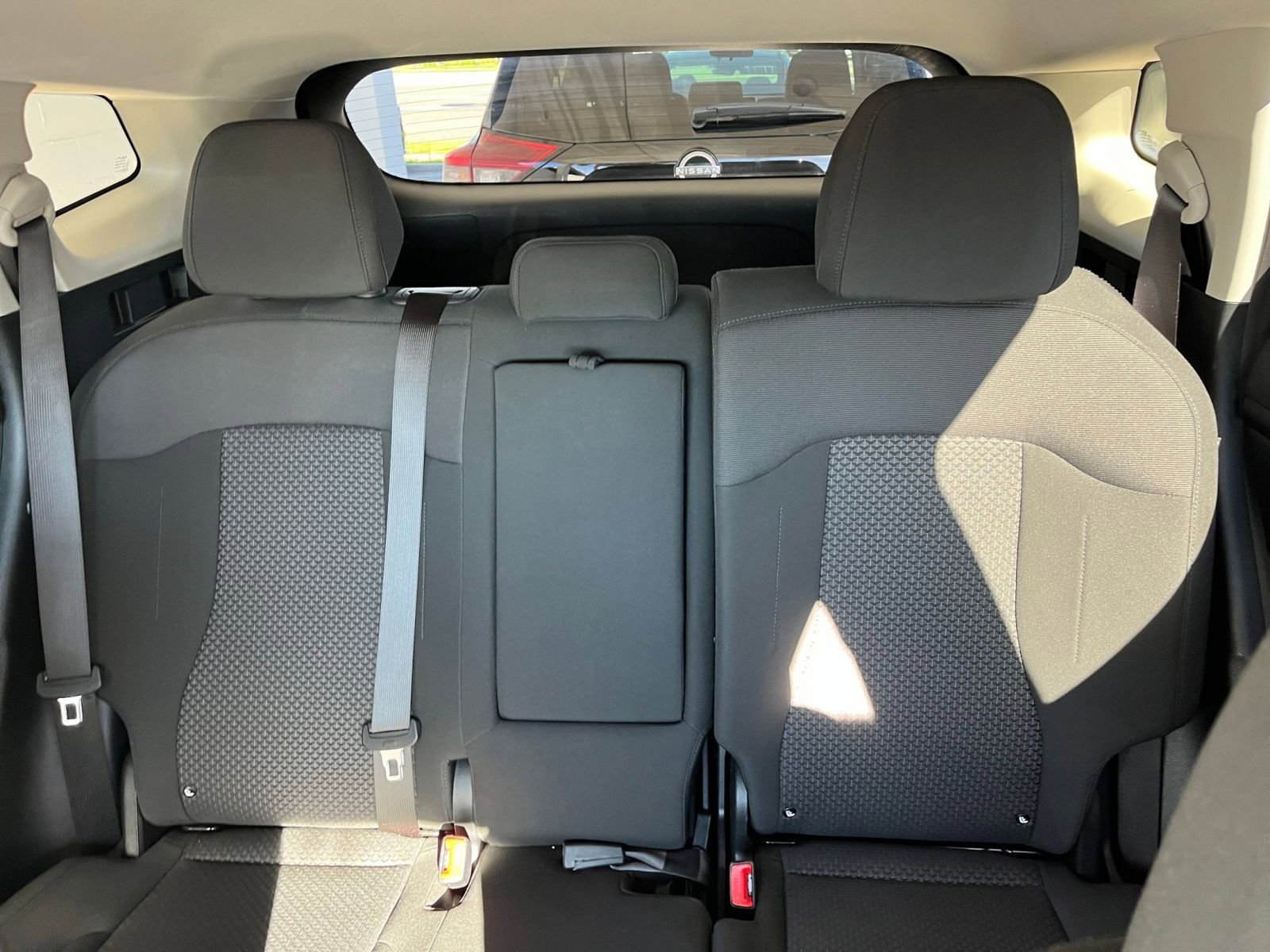 Used 2025 Kia Sportage LX image 38