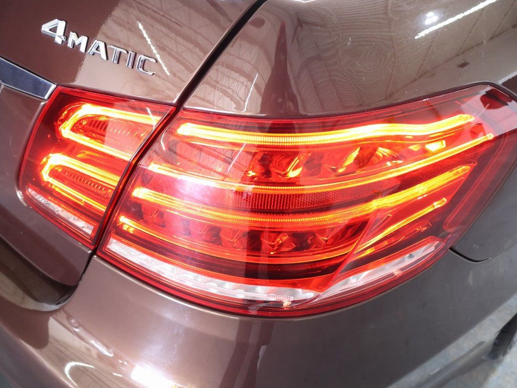 Used 2016 Mercedes-Benz E 400 4MATIC Sedan w/ Driver Assistance Package image 30