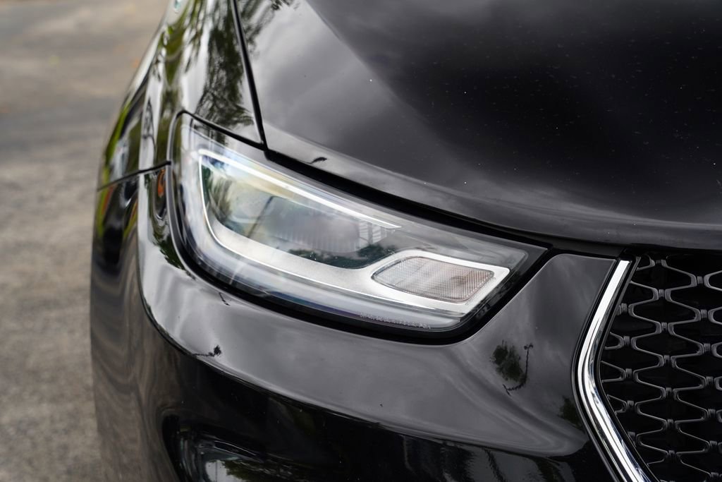 Used 2024 Chrysler Pacifica Touring-L image 3