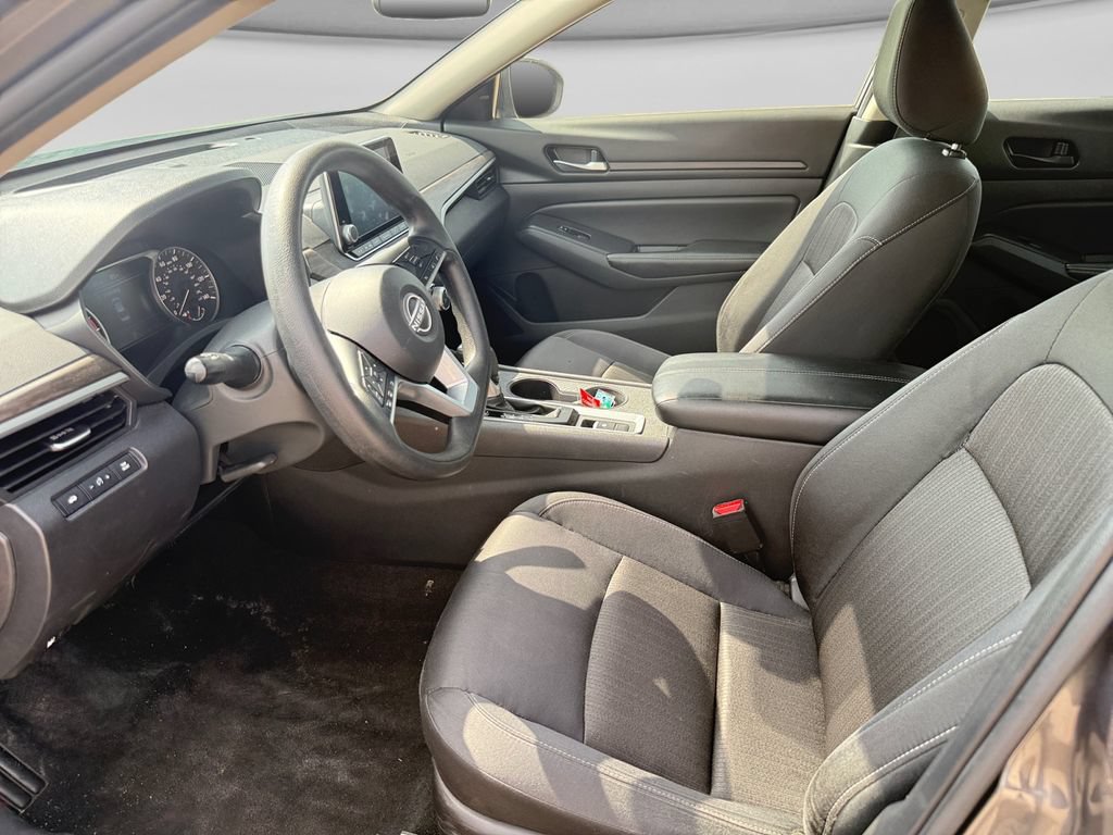 Used 2025 Nissan Altima 2.5 SV AWD/4WD image 20