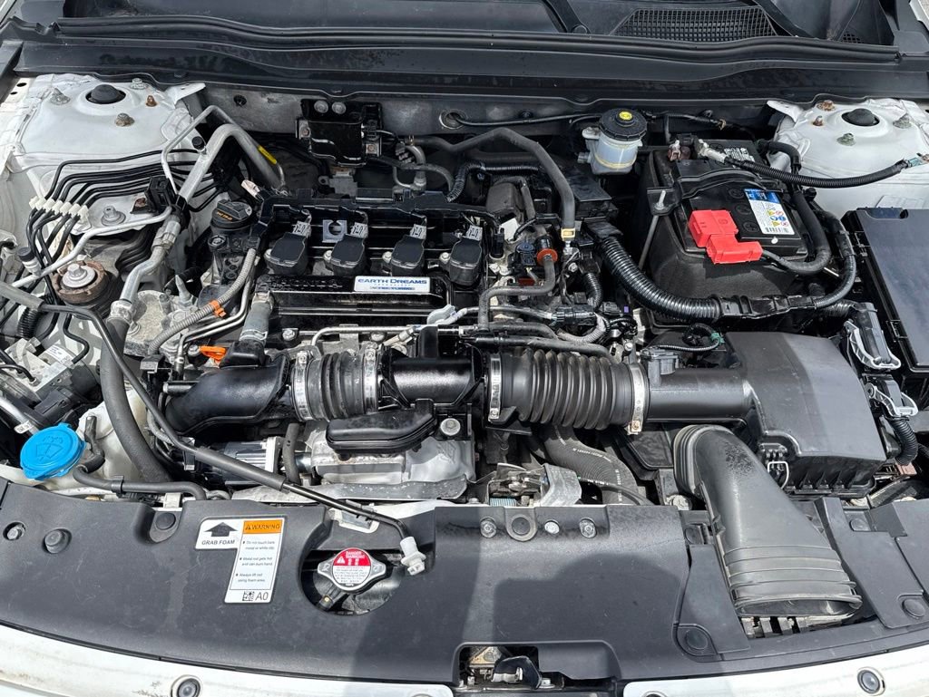 Used 2018 Honda Accord Sport image 11