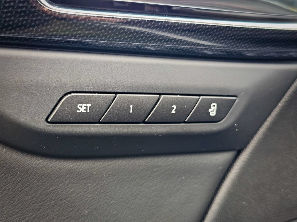 Used 2023 Buick Envision Essence w/ Sport Touring Package AWD/4WD image 11