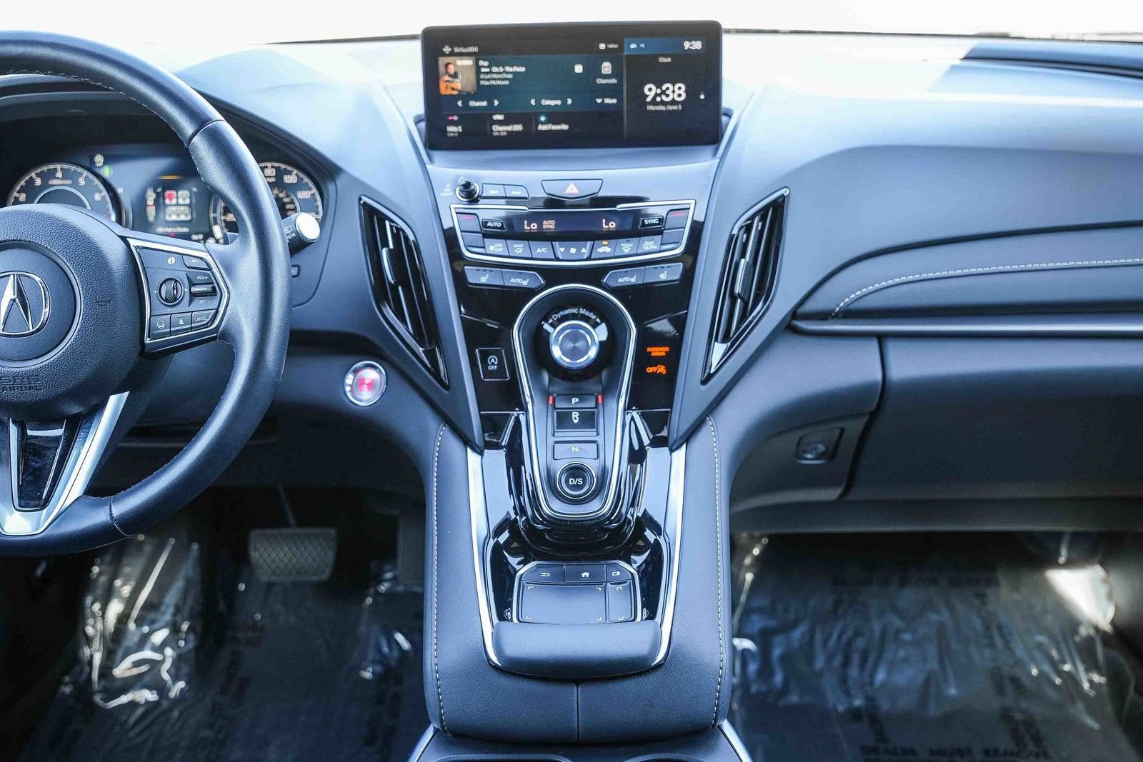 Used 2025 Acura RDX SH-AWD image 13