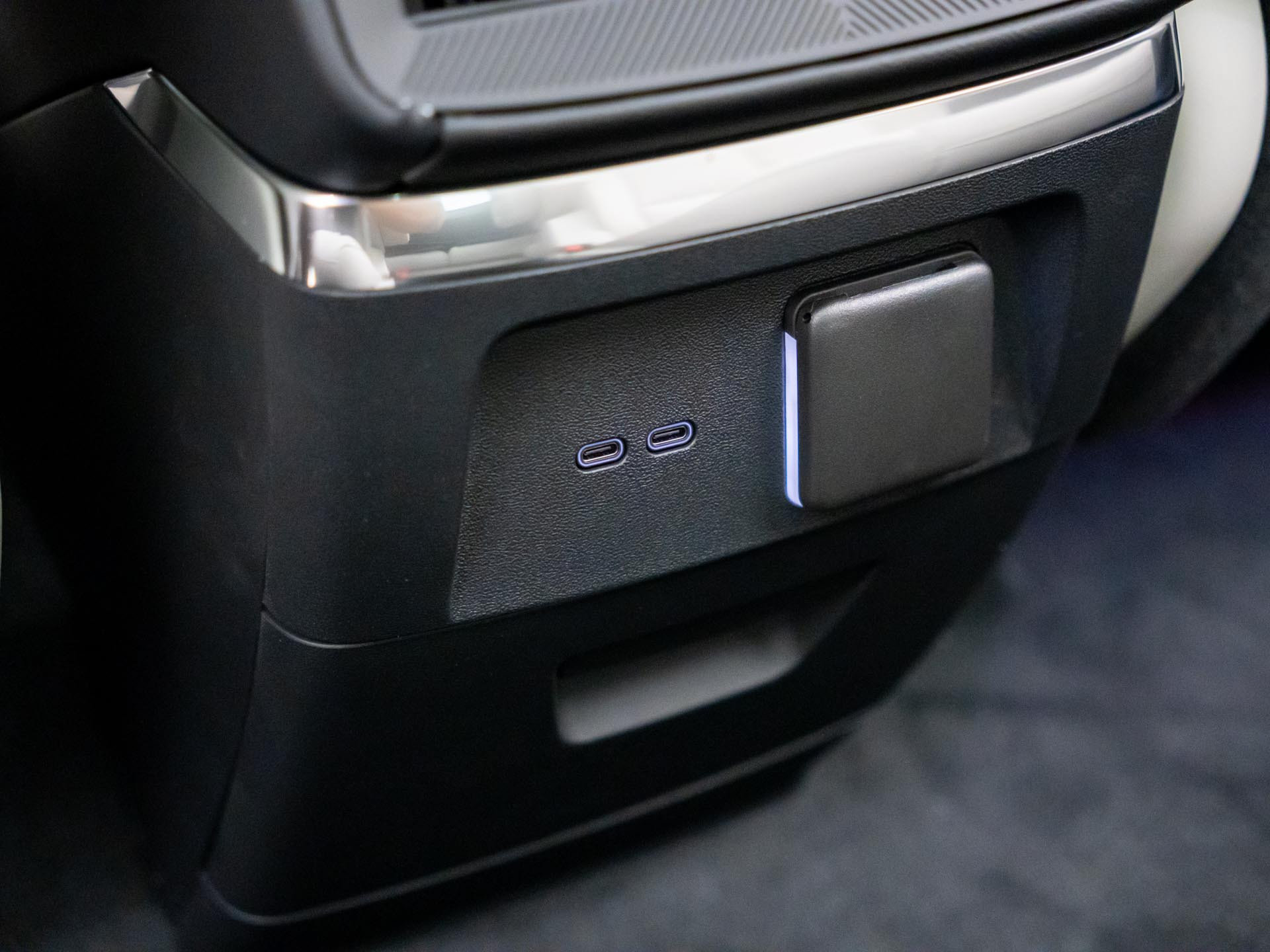 New 2027 Cadillac Vistiq Sport w/ LPO, Floor Liner Package AWD/4WD image 20