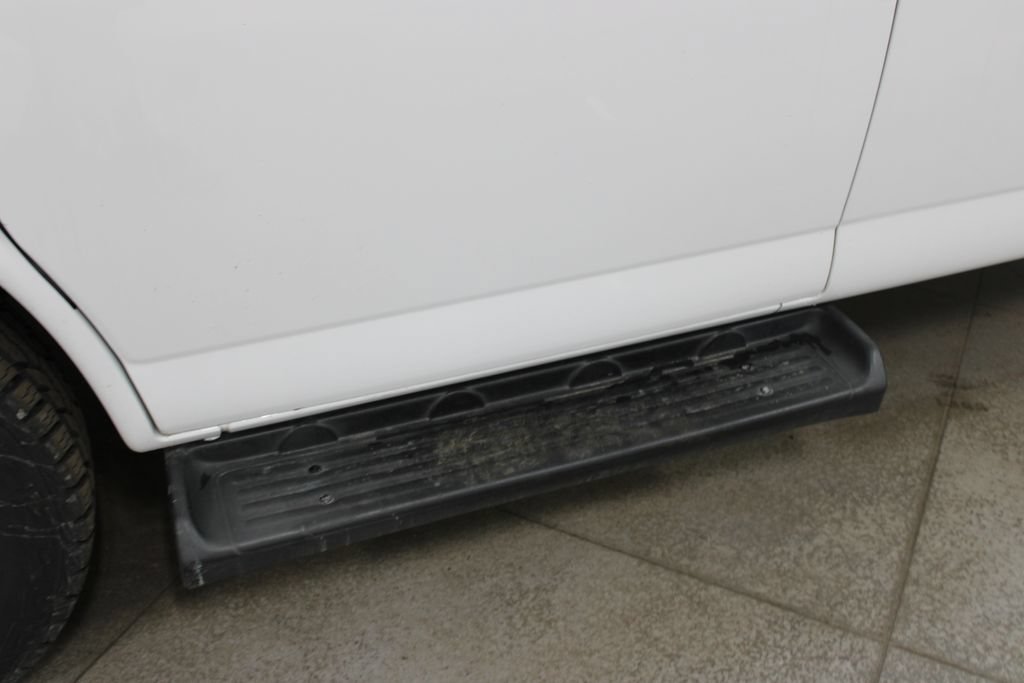Used 2023 Chevrolet Express 3500 LS RWD image 13