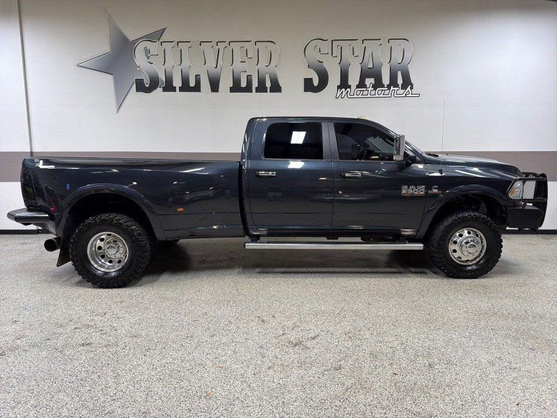Used 2015 RAM 3500 Laramie w/ Convenience Group AWD/4WD image 33