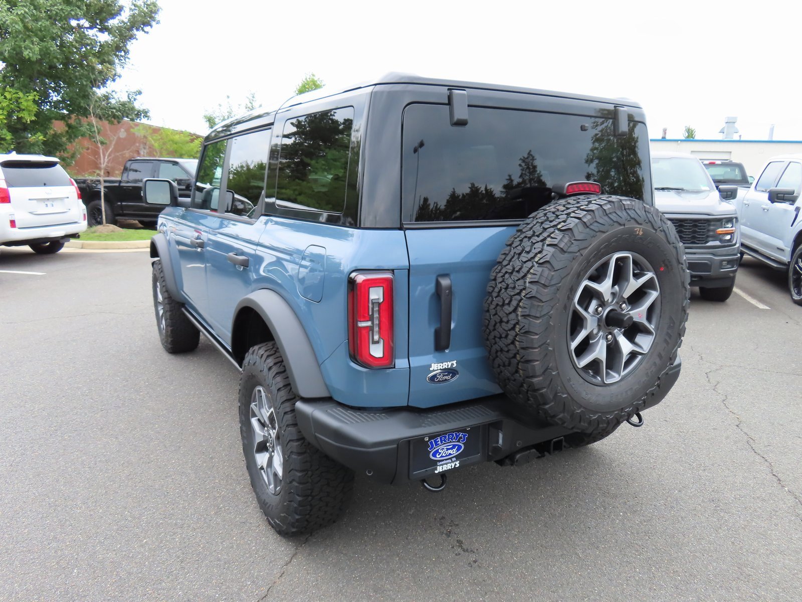 New 2025 Ford Bronco Badlands image 7