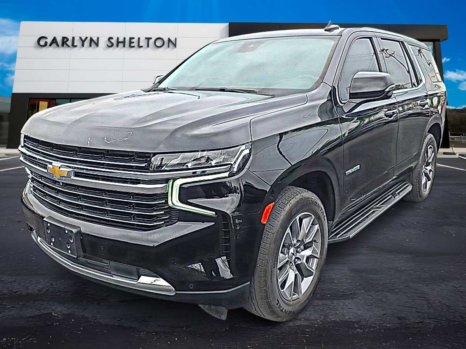 Used 2024 Chevrolet Tahoe LT w/ LT Signature Package RWD image 1