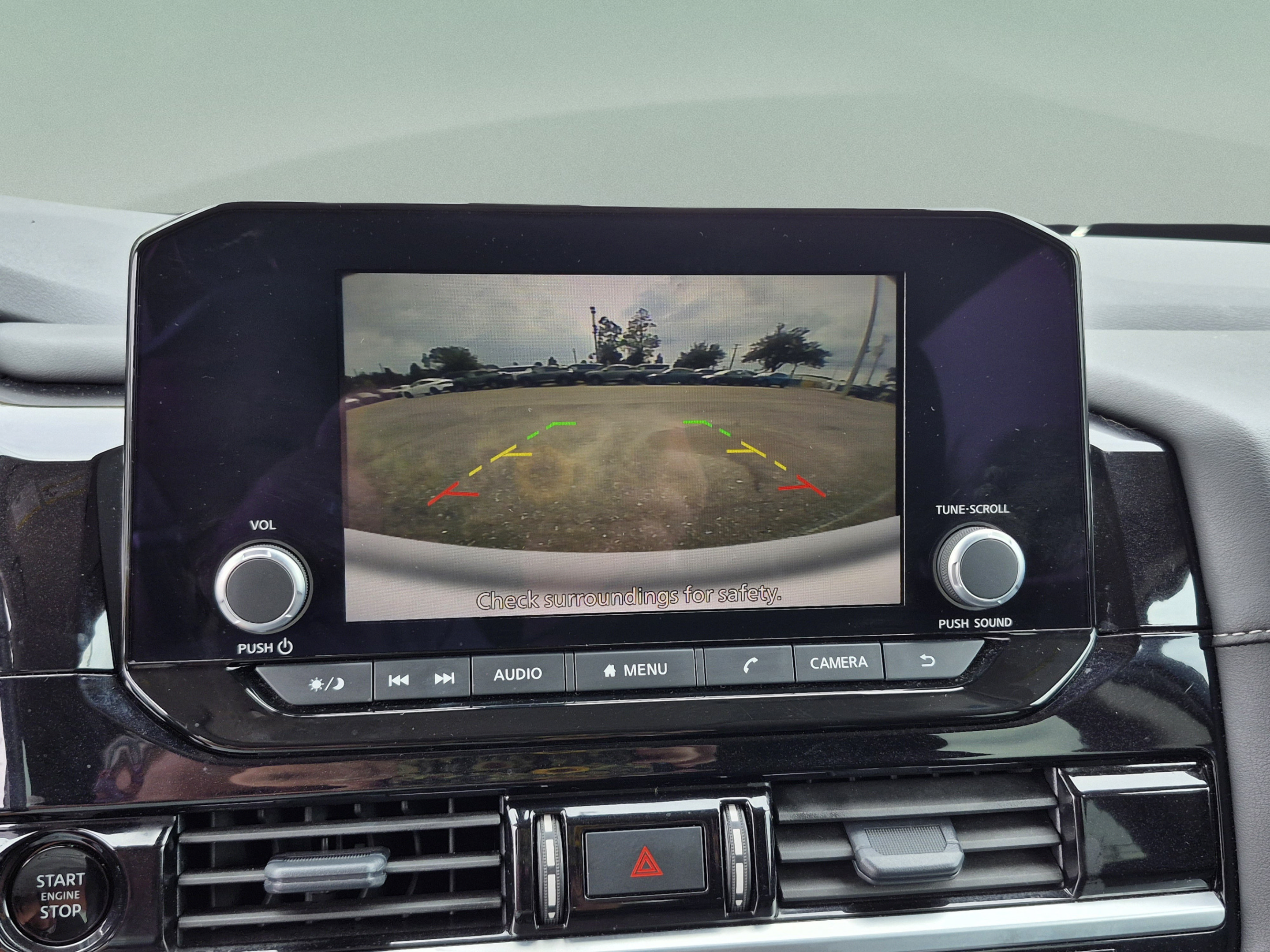 Certified 2025 Nissan Pathfinder SV FWD image 25