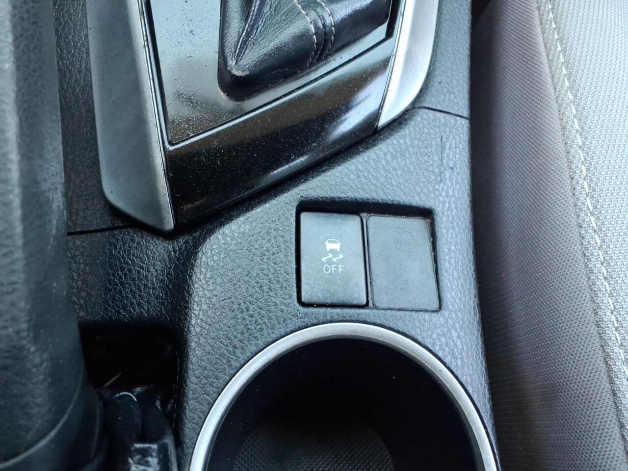 Used 2016 Toyota Corolla LE image 21